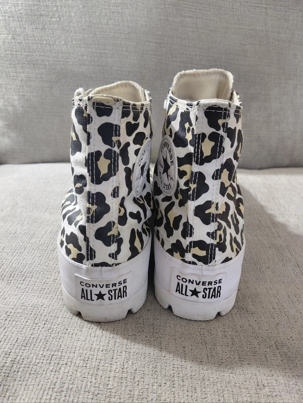 Converse All Star Leapord High Top Lug Sole Sneakers Women's Size 9